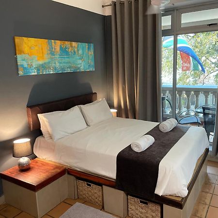N1 Hotel & Campsite Виктория Фолс Екстериор снимка