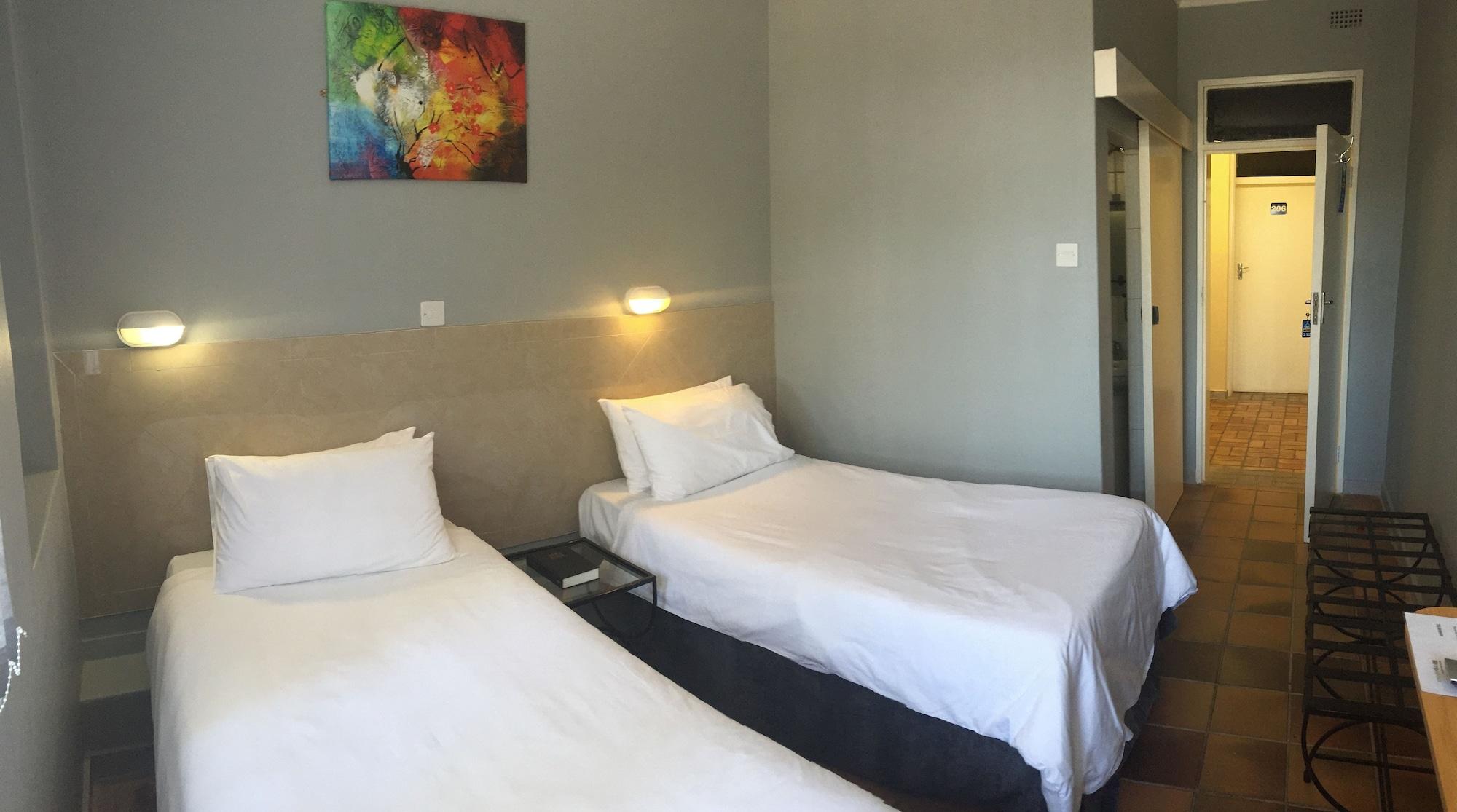 N1 Hotel & Campsite Виктория Фолс Екстериор снимка