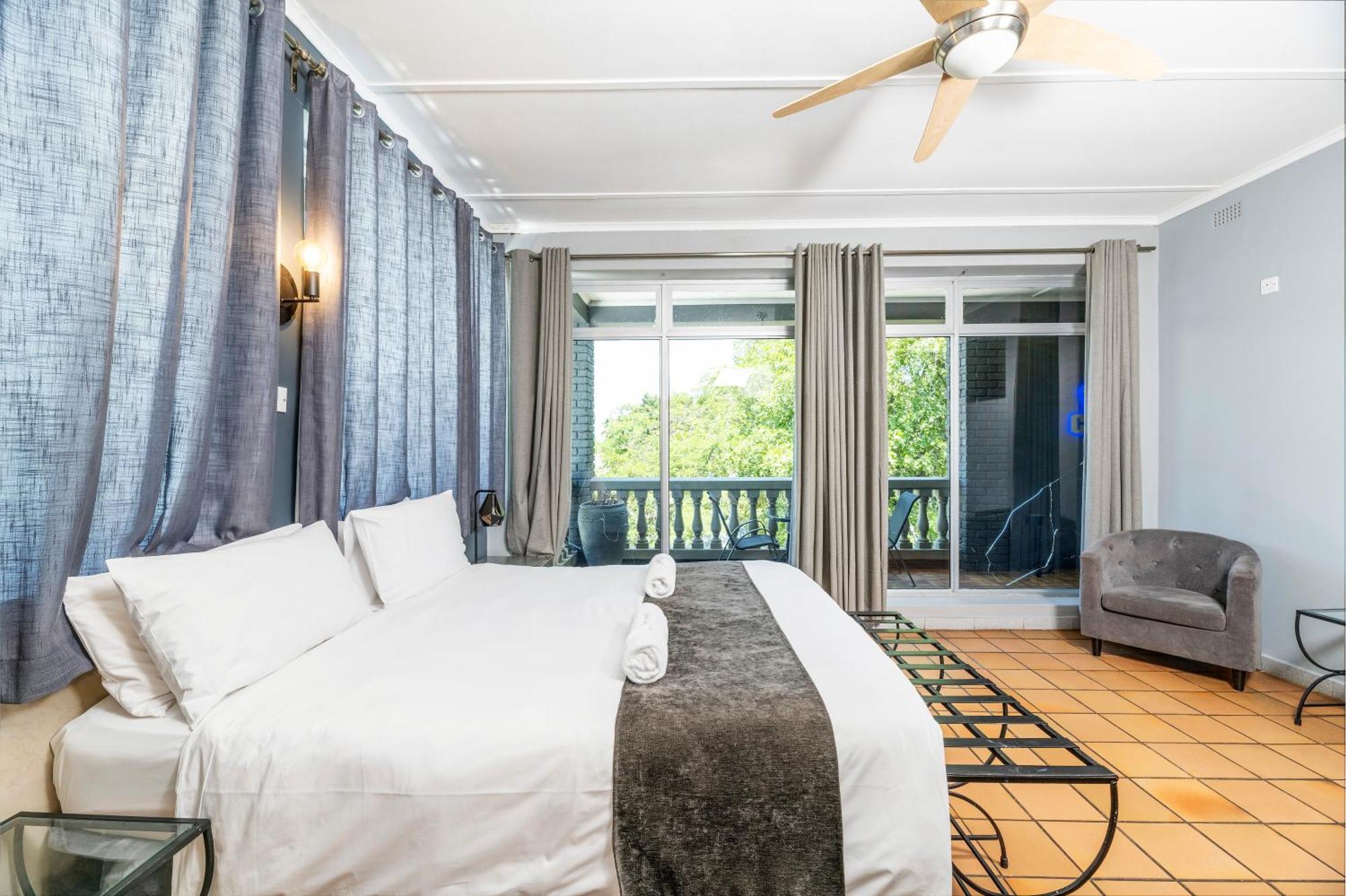 N1 Hotel & Campsite Виктория Фолс Екстериор снимка