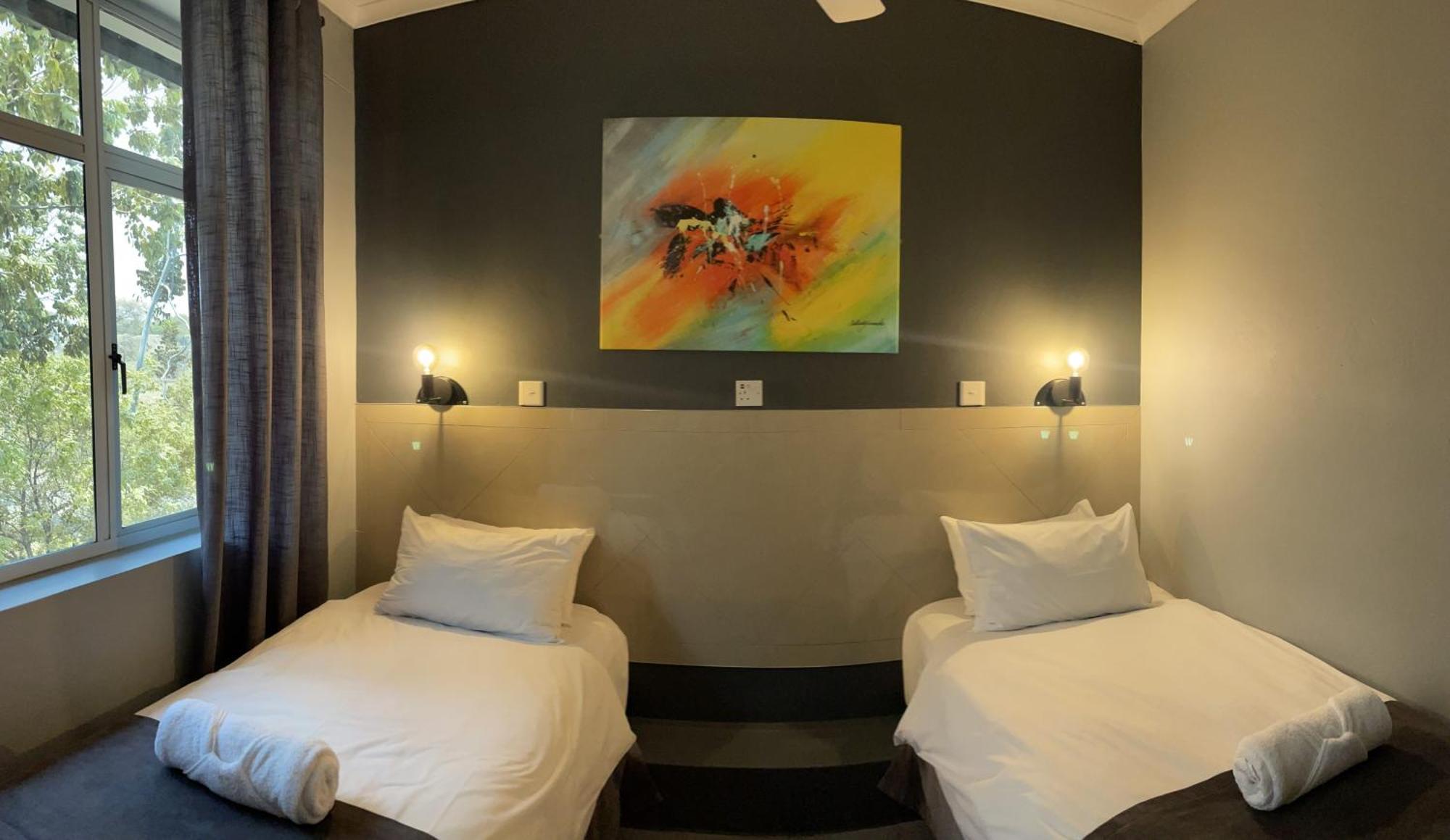 N1 Hotel & Campsite Виктория Фолс Екстериор снимка