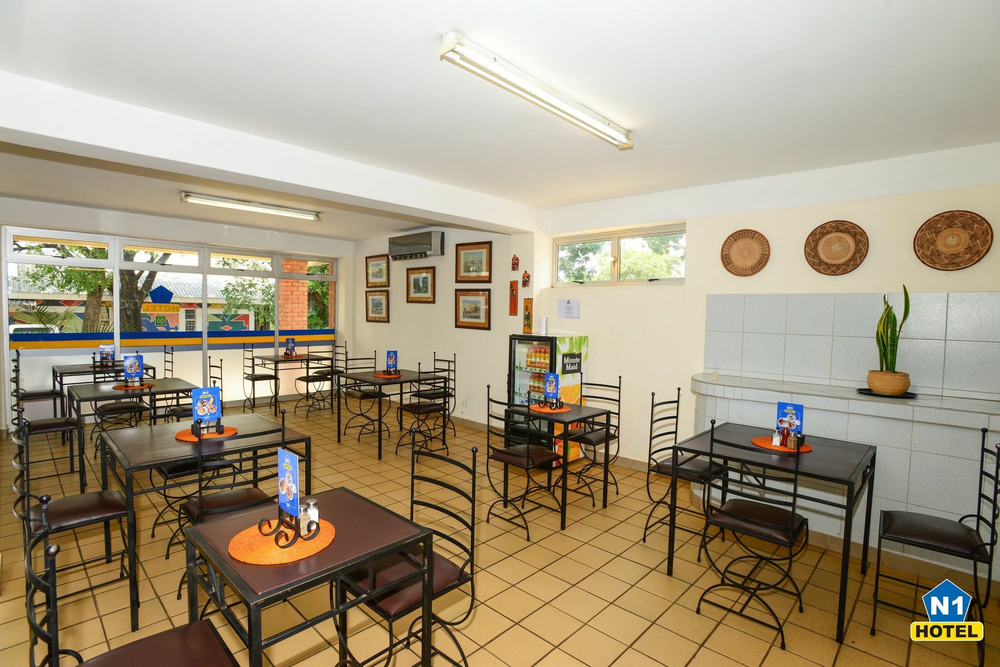 N1 Hotel & Campsite Виктория Фолс Екстериор снимка