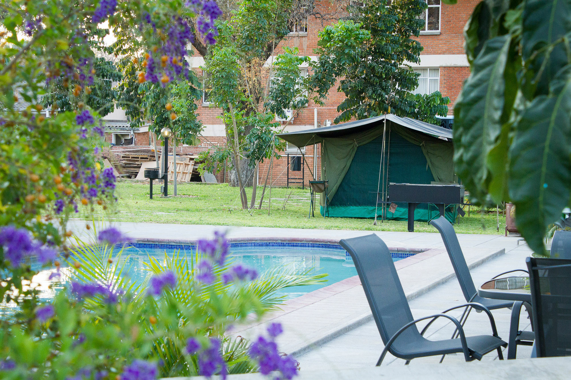 N1 Hotel & Campsite Виктория Фолс Екстериор снимка